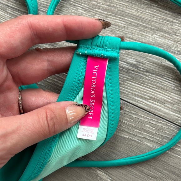 Victoria's Secret Teal and Turquoise Bikini - Picture 4 of 6